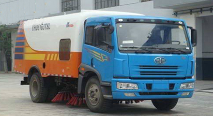 沈陽周經(jīng)理 先賣人品，再賣掃路車——專訪隨州大力神威專用汽車銷售